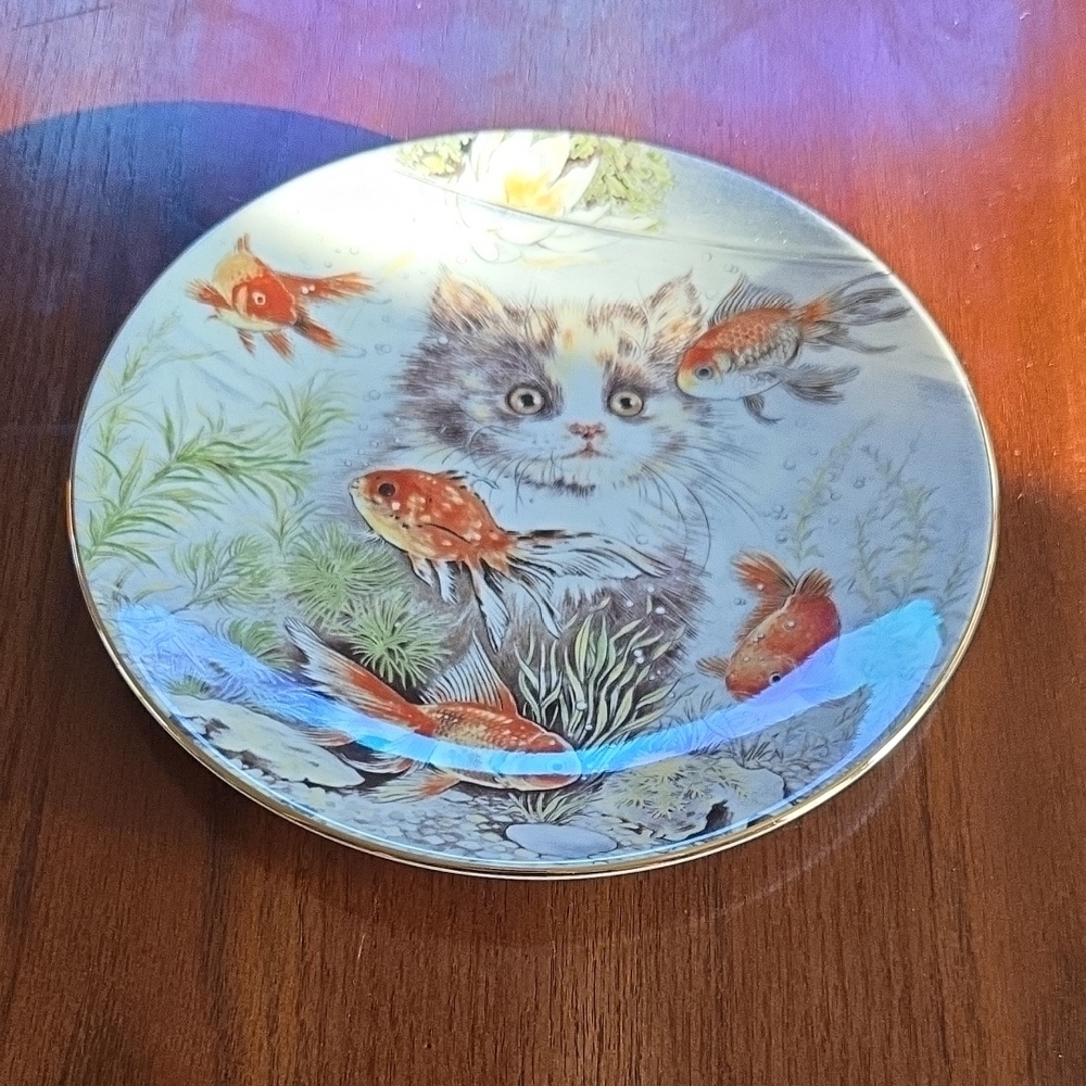 Decorative Cat and Fish Plate